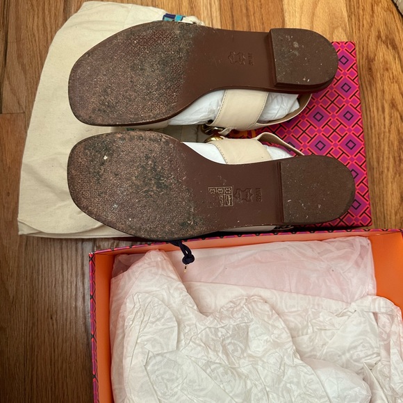 Tory Burch sandals. - Picture 3 of 5